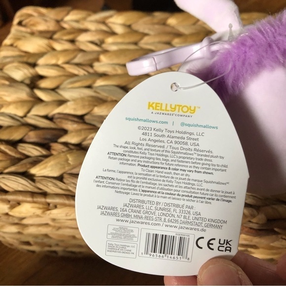 Squishmallows Delhi the Easter Donkey 3” clip - Picture 9 of 9